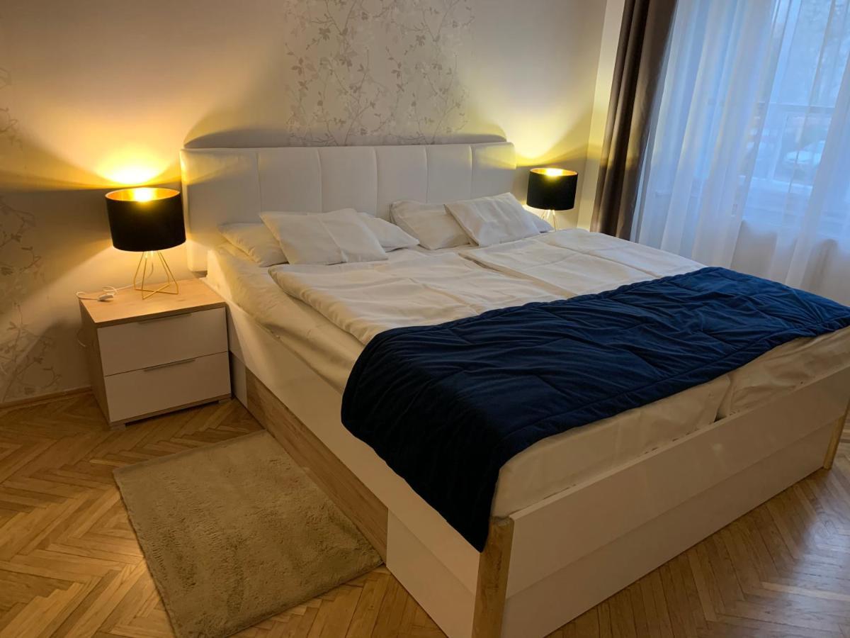W19 Apartments ميسكولك المظهر الخارجي الصورة