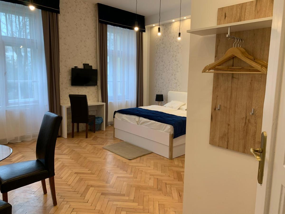 W19 Apartments ميسكولك المظهر الخارجي الصورة